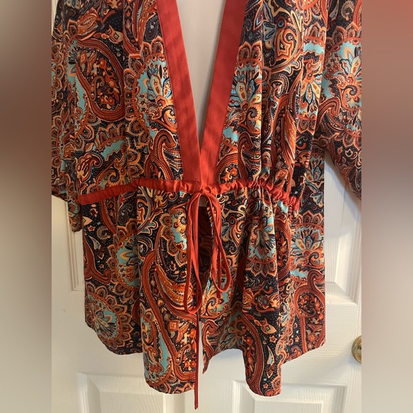 Pleione Front‎ Closure Kimono Type Top - Picture 2 of 7